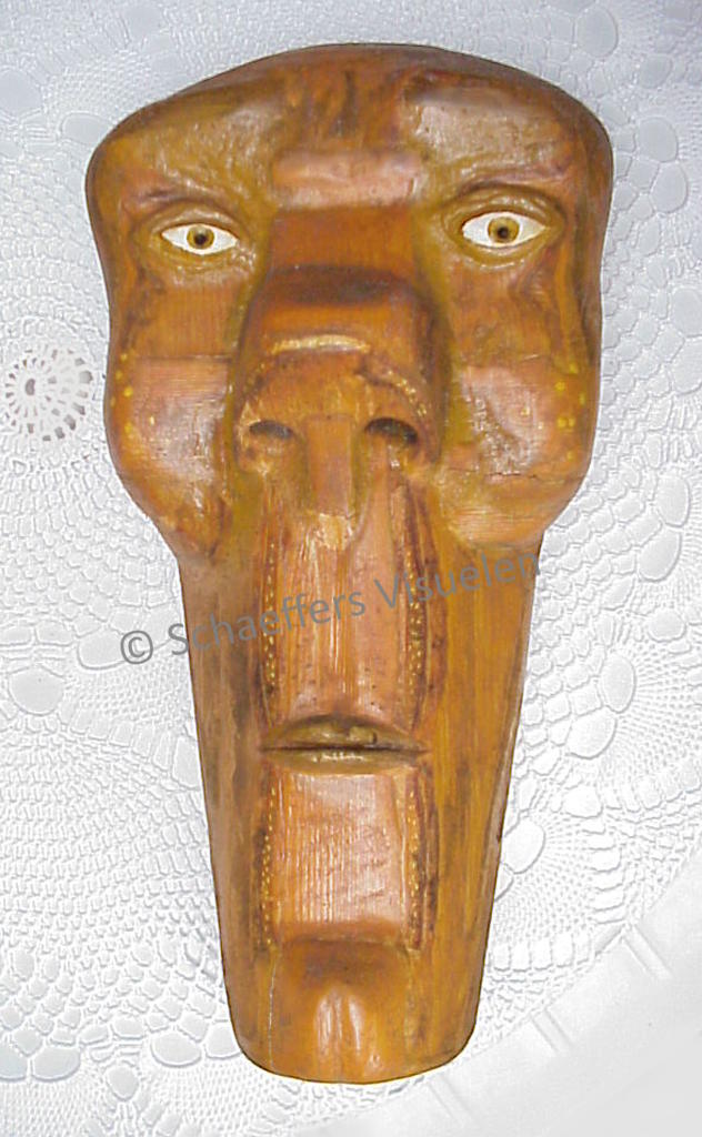 Muurbewaker, beschilderde houtmontage ±22x45 Muurbewaker, beschilderde houtmontage